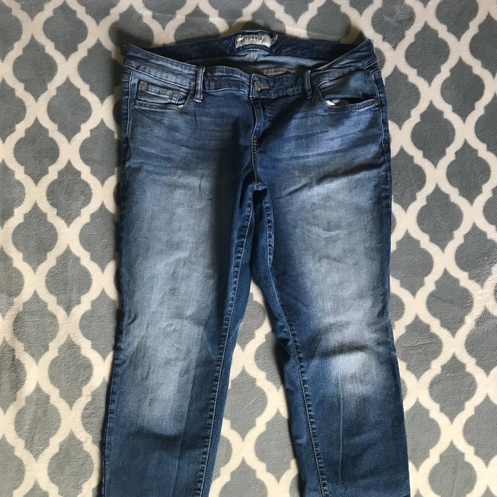 TORRID Size 16 Skinny Faded Light wash